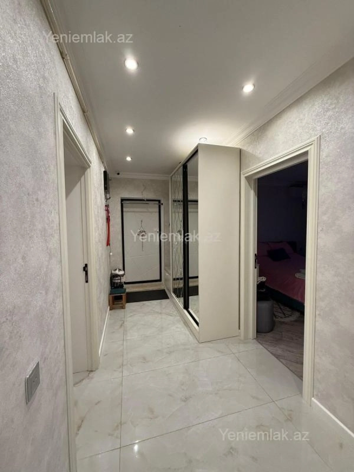 Satılır 3 otaqlı köhnə tikili 75 m²