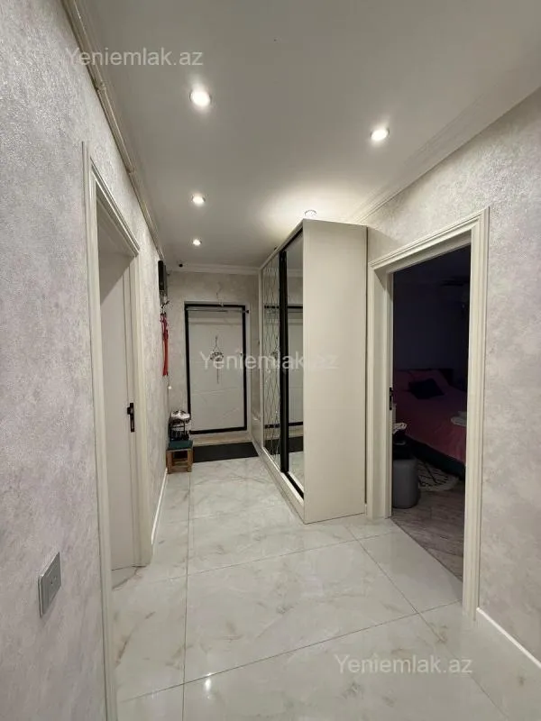 Satılır 3 otaqlı köhnə tikili 75 m²