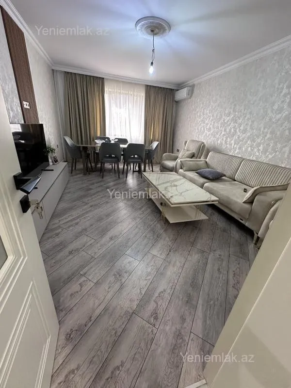 Satılır 3 otaqlı köhnə tikili 75 m²