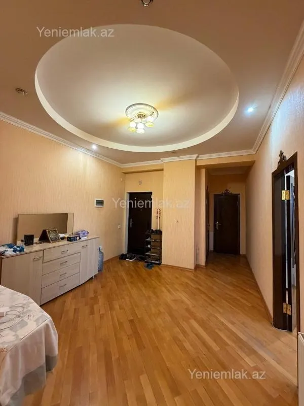 Satılır 2 otaqlı yeni tikili 100 m²