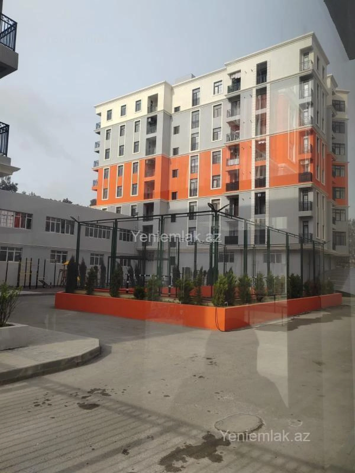 Satılır 4 otaqlı yeni tikili 145.5 m²