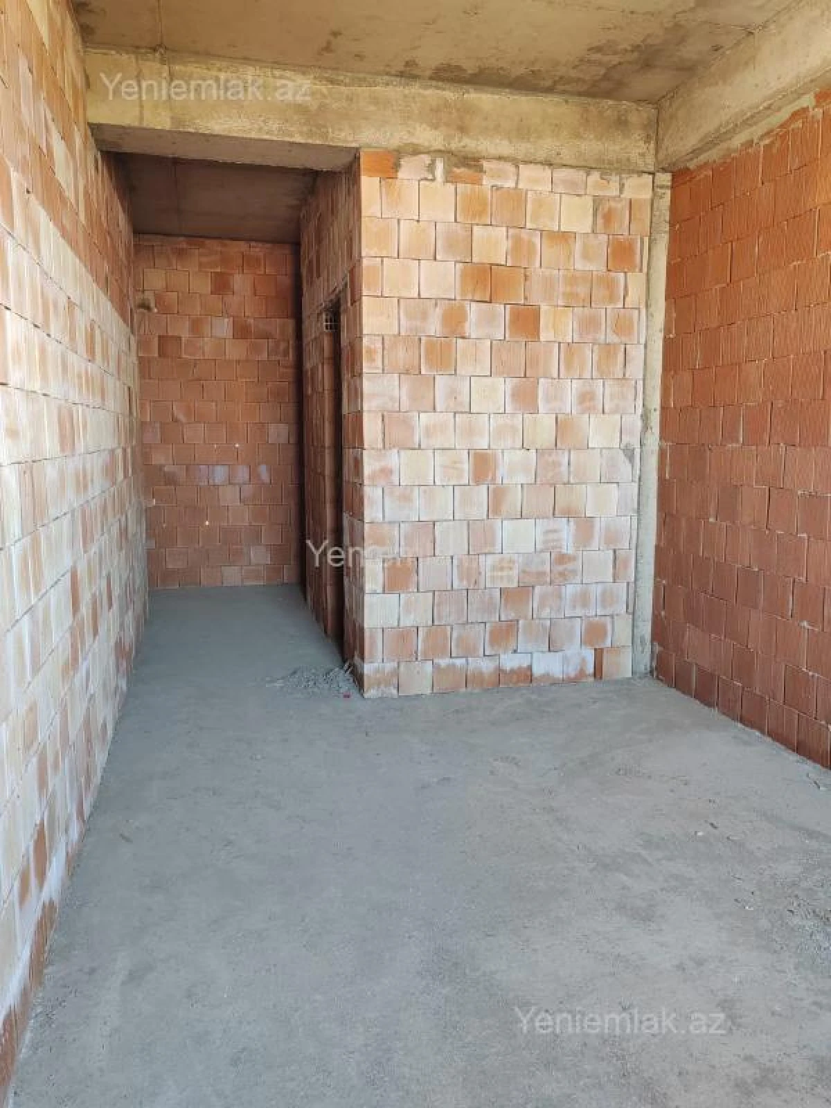 Satılır 4 otaqlı yeni tikili 145.5 m²