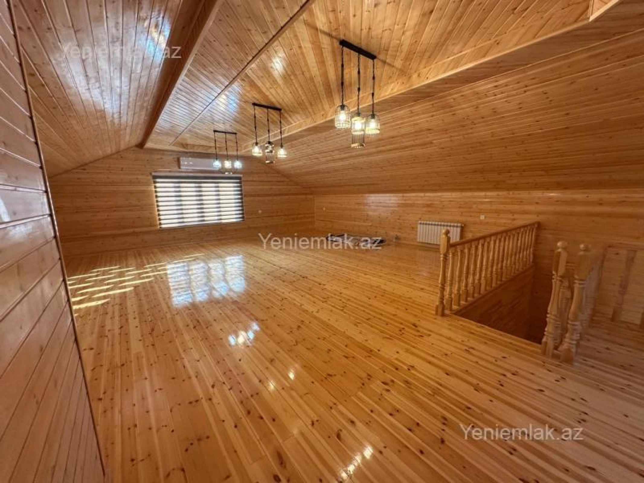 Satılır 4 otaqlı həyət evi 165 m²