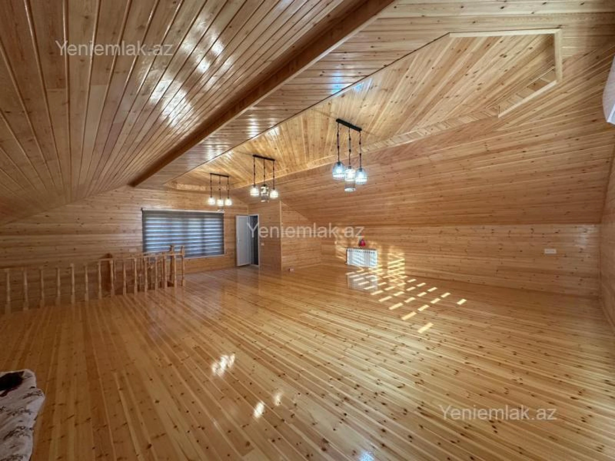 Satılır 4 otaqlı həyət evi 165 m²