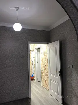 Satılır 3 otaqlı köhnə tikili 75 m²