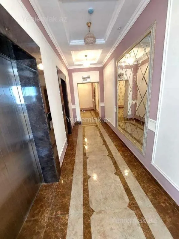 Satılır 4 otaqlı yeni tikili 205 m²