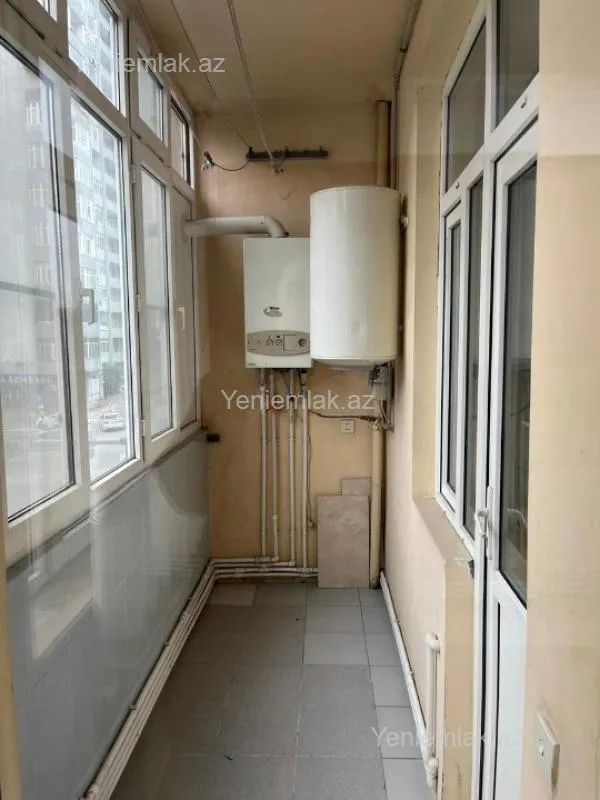 Satılır 3 otaqlı yeni tikili 130 m²