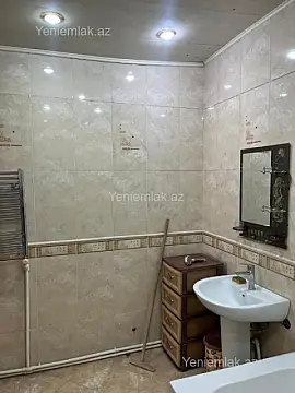 Satılır 3 otaqlı yeni tikili 130 m²