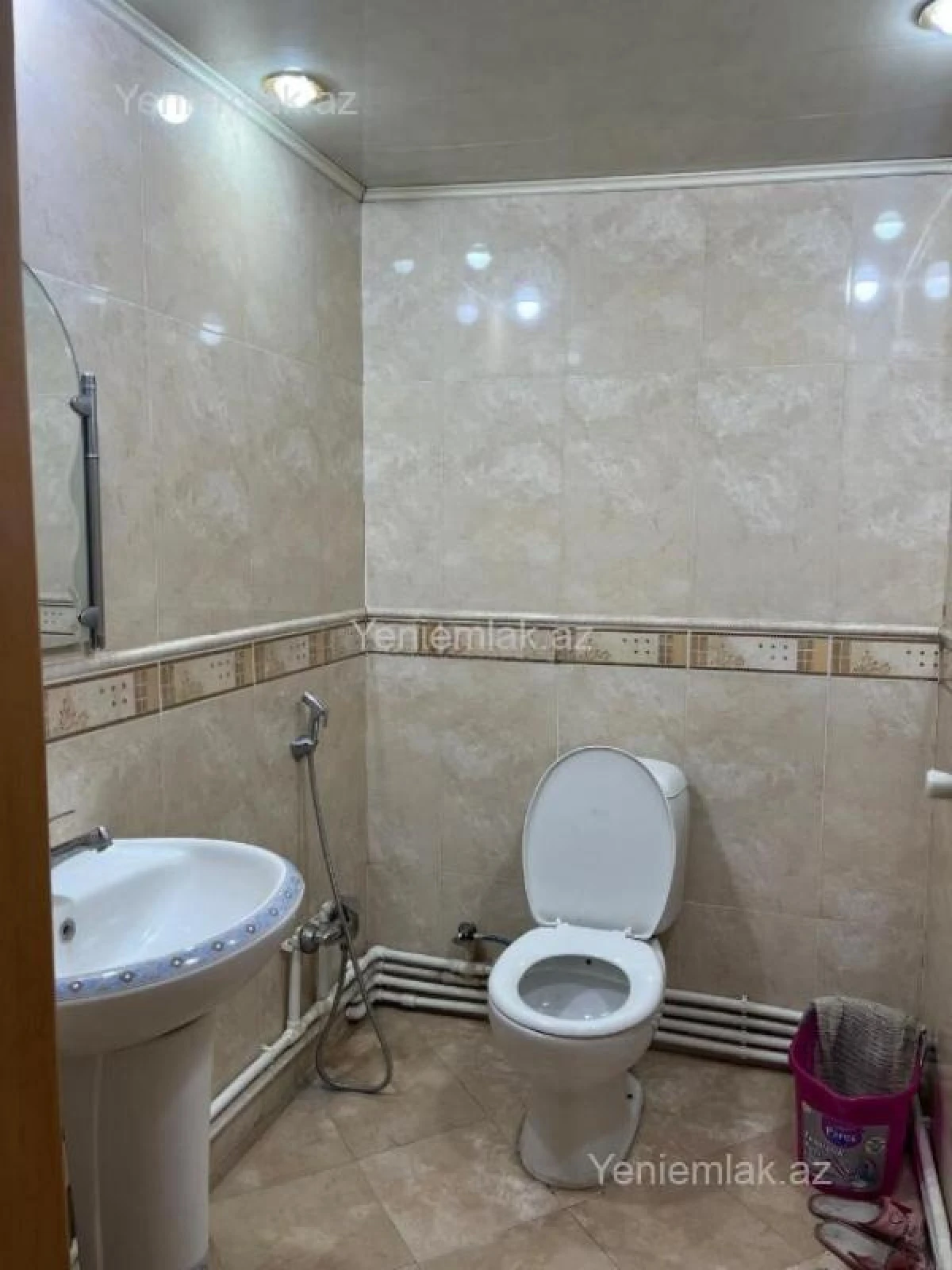 Satılır 3 otaqlı yeni tikili 130 m²