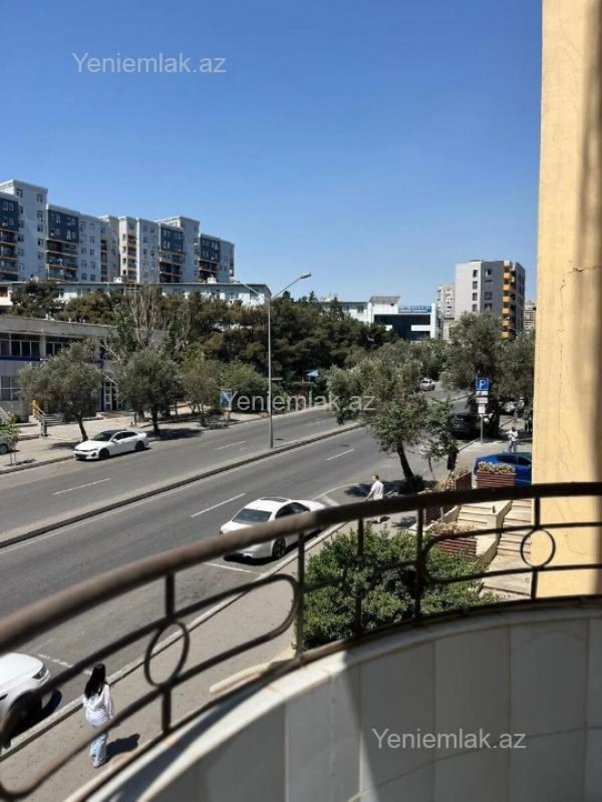 Satılır 3 otaqlı yeni tikili 130 m²