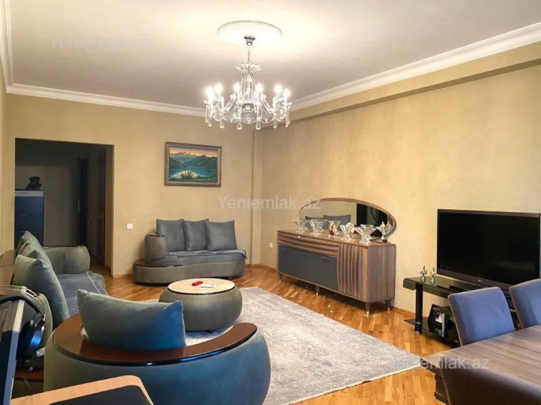 Satılır 3 otaqlı yeni tikili 110 m²