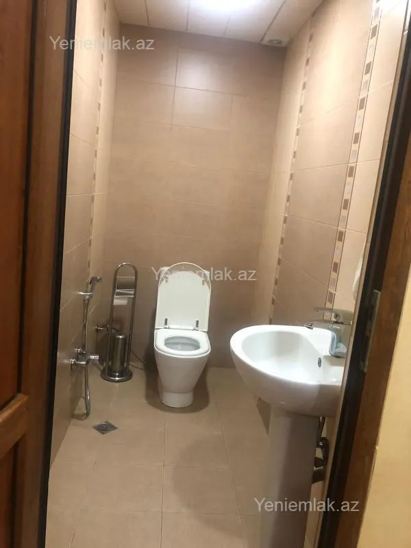 Satılır 3 otaqlı yeni tikili 110 m²