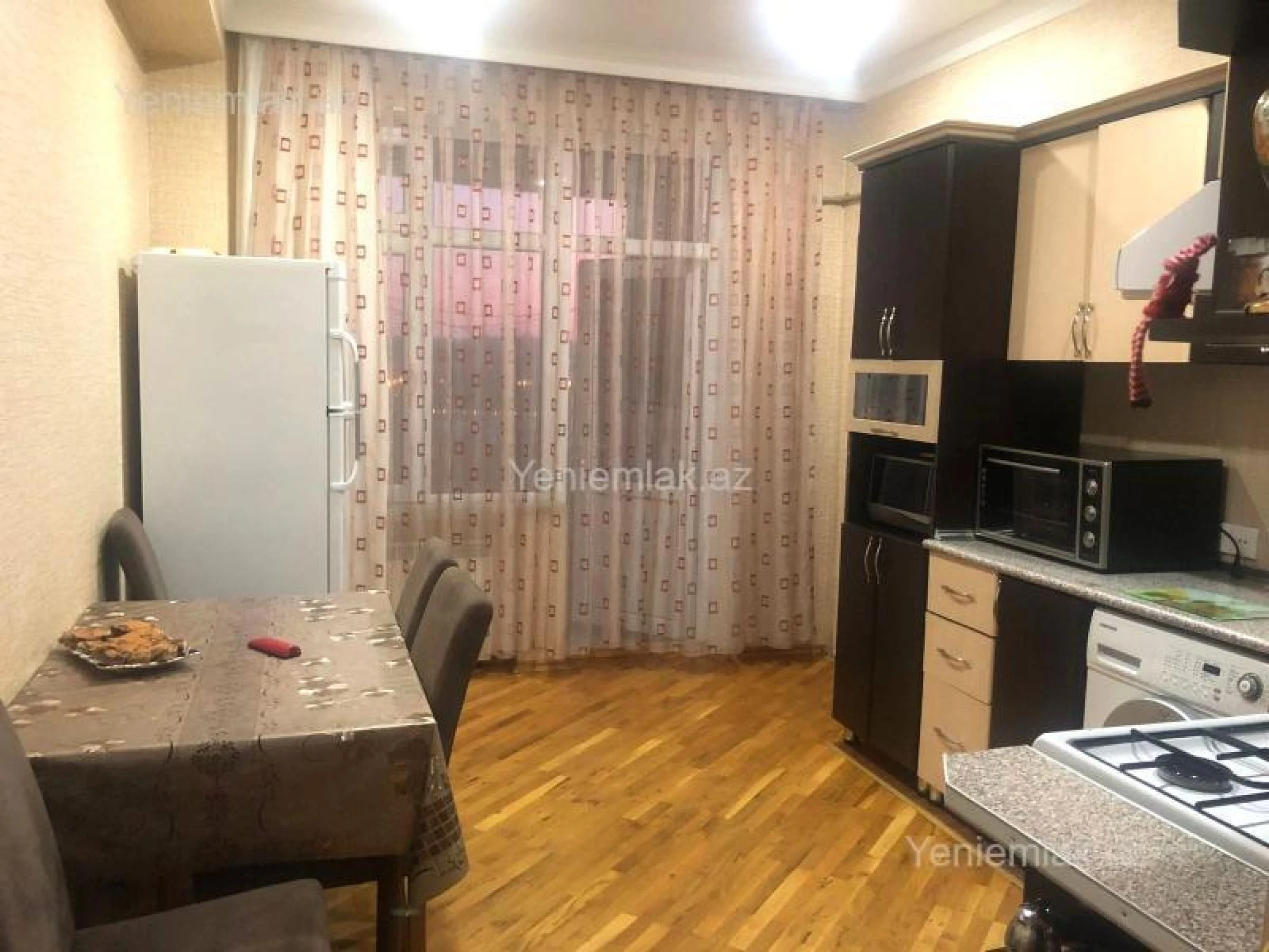 Satılır 3 otaqlı yeni tikili 110 m²