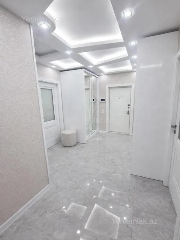 Satılır 3 otaqlı köhnə tikili 85 m²