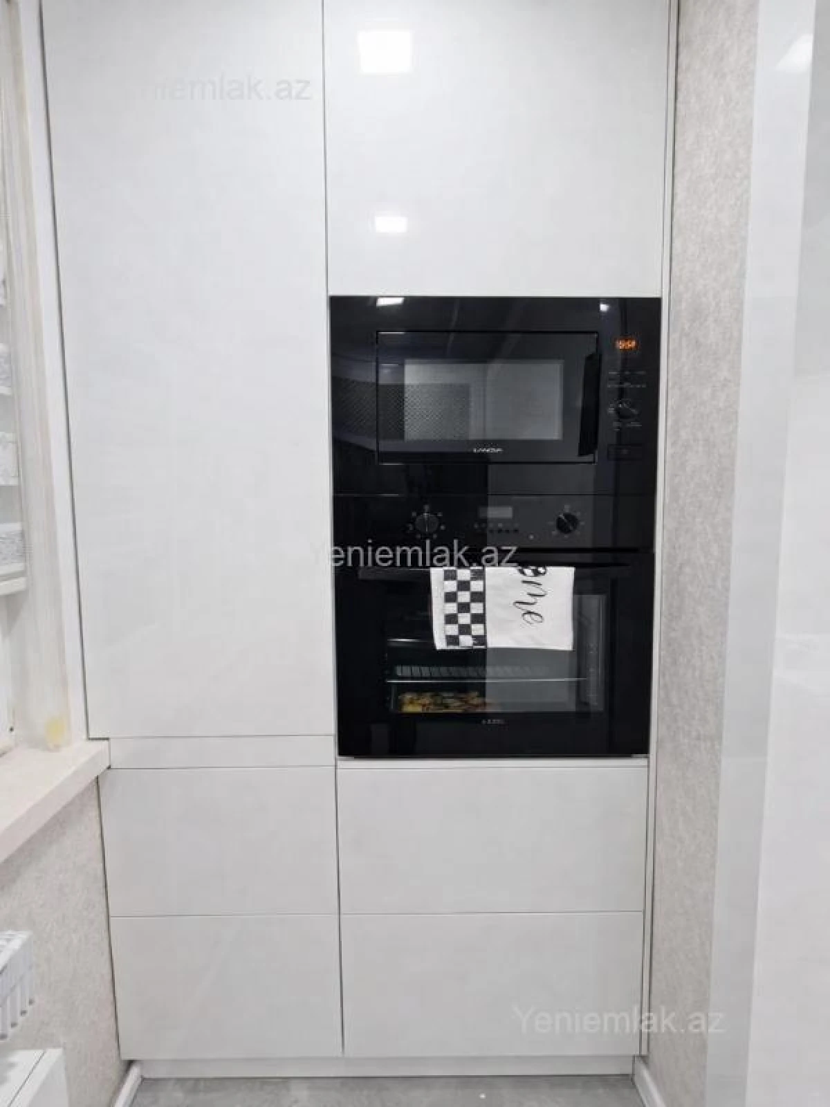 Satılır 3 otaqlı köhnə tikili 85 m²