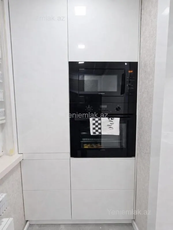 Satılır 3 otaqlı köhnə tikili 85 m²