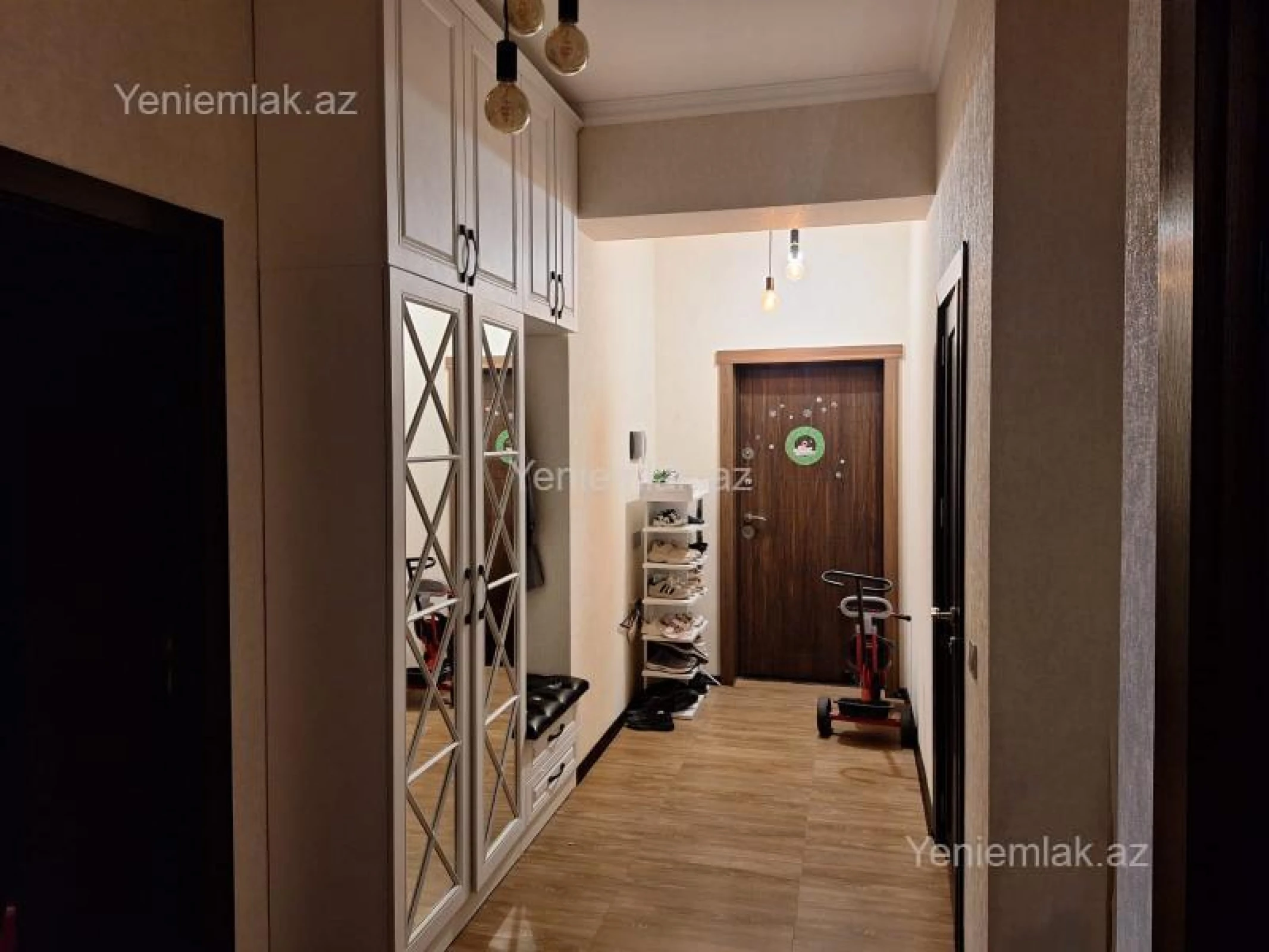 Satılır 3 otaqlı yeni tikili 87 m²