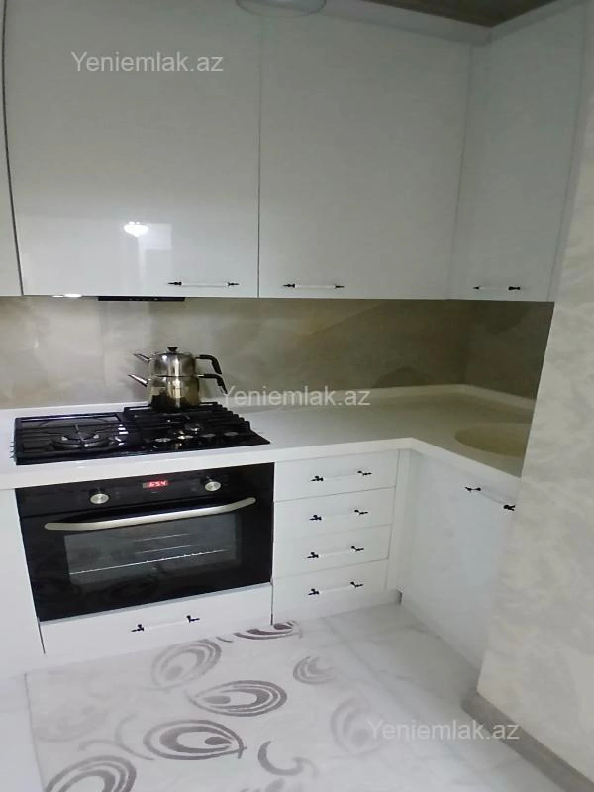 Satılır 2 otaqlı yeni tikili 65 m²
