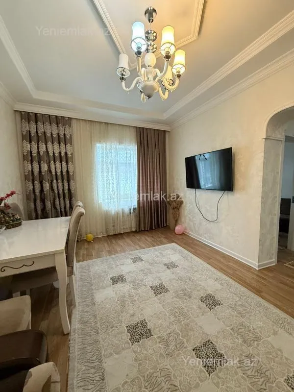 Satılır 5 otaqlı həyət evi 191 m²