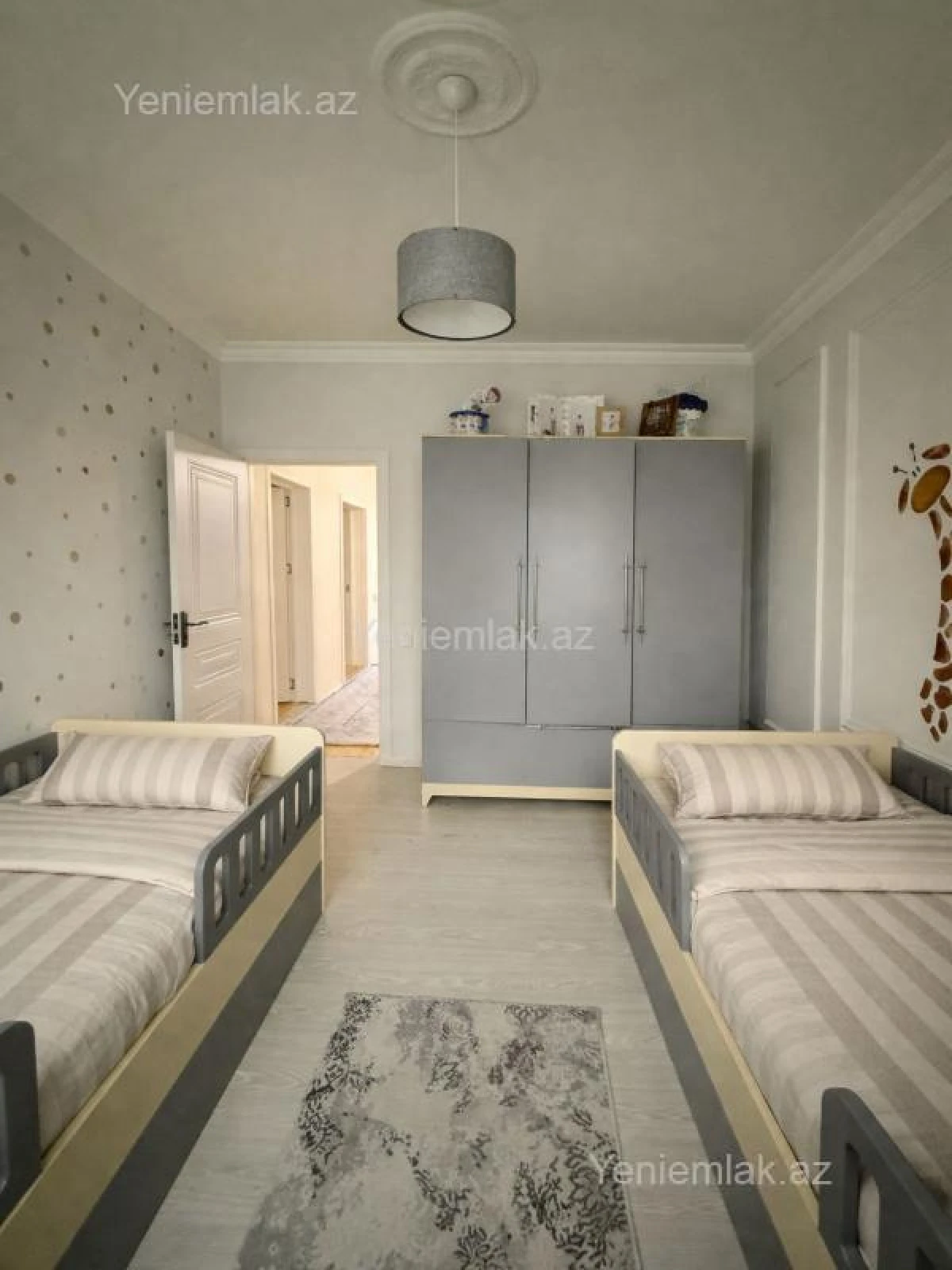 Satılır 5 otaqlı həyət evi 191 m²