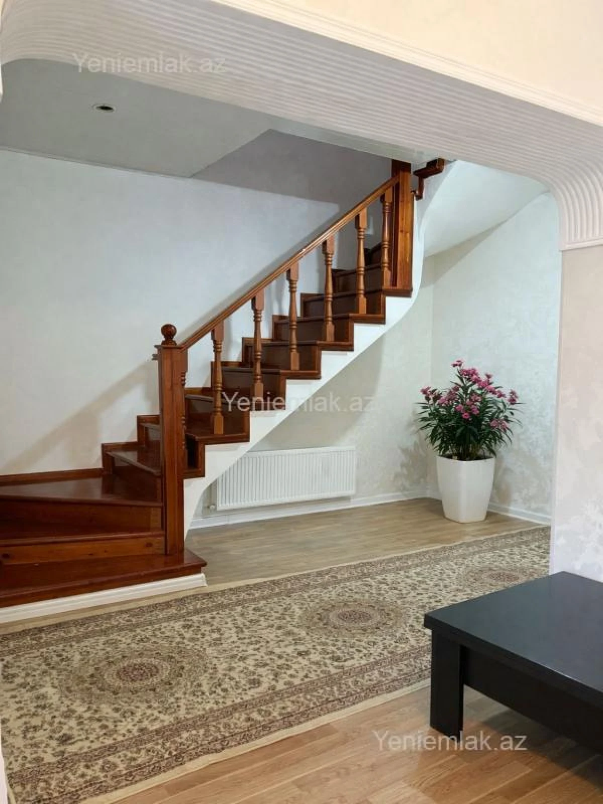 Satılır 5 otaqlı həyət evi 191 m²