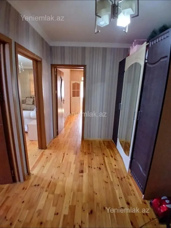 Satılır 2 otaqlı köhnə tikili 55 m²