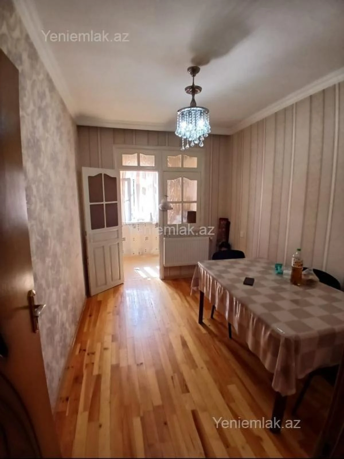 Satılır 2 otaqlı köhnə tikili 55 m²