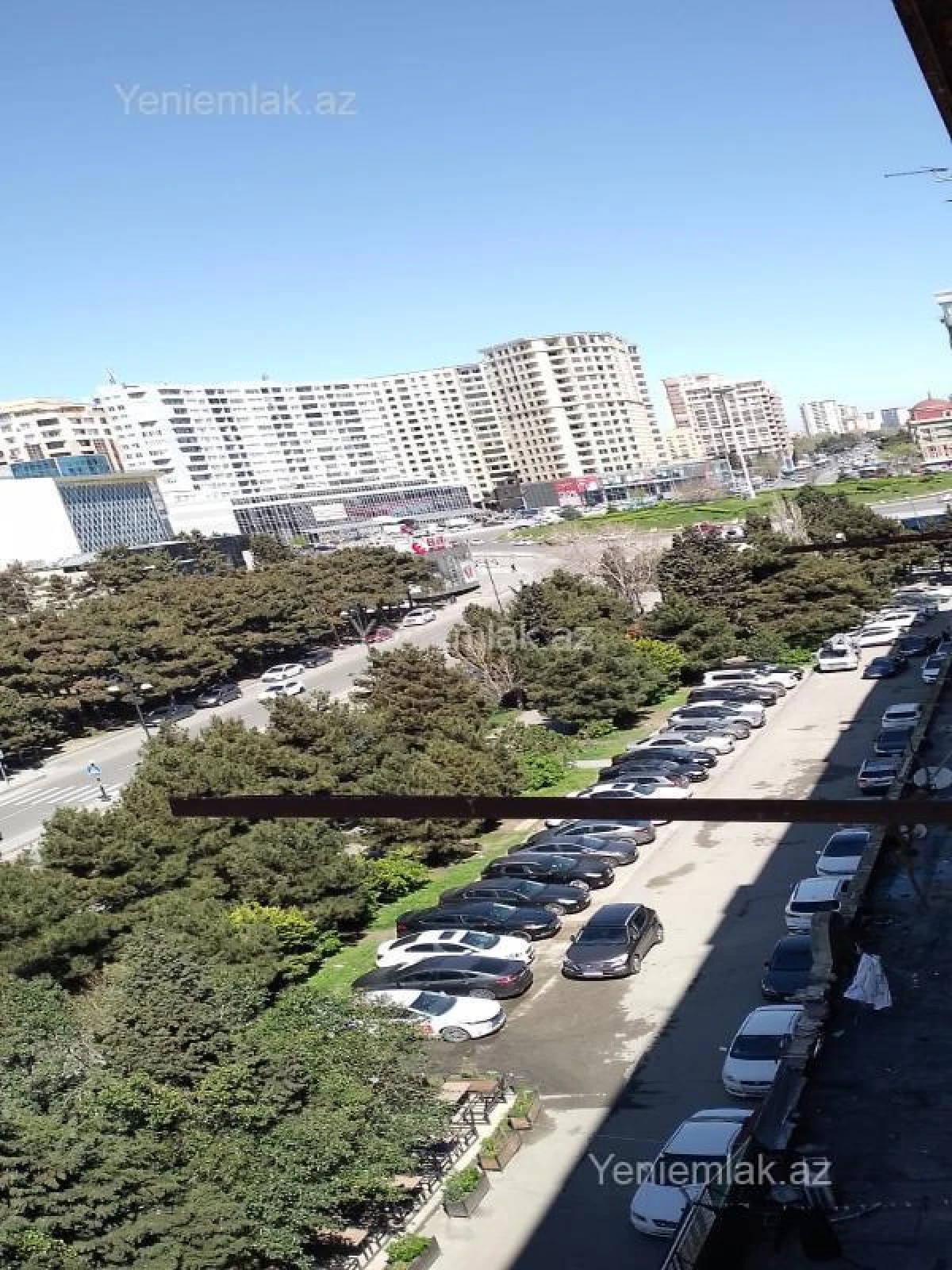 Satılır 2 otaqlı köhnə tikili 65 m²