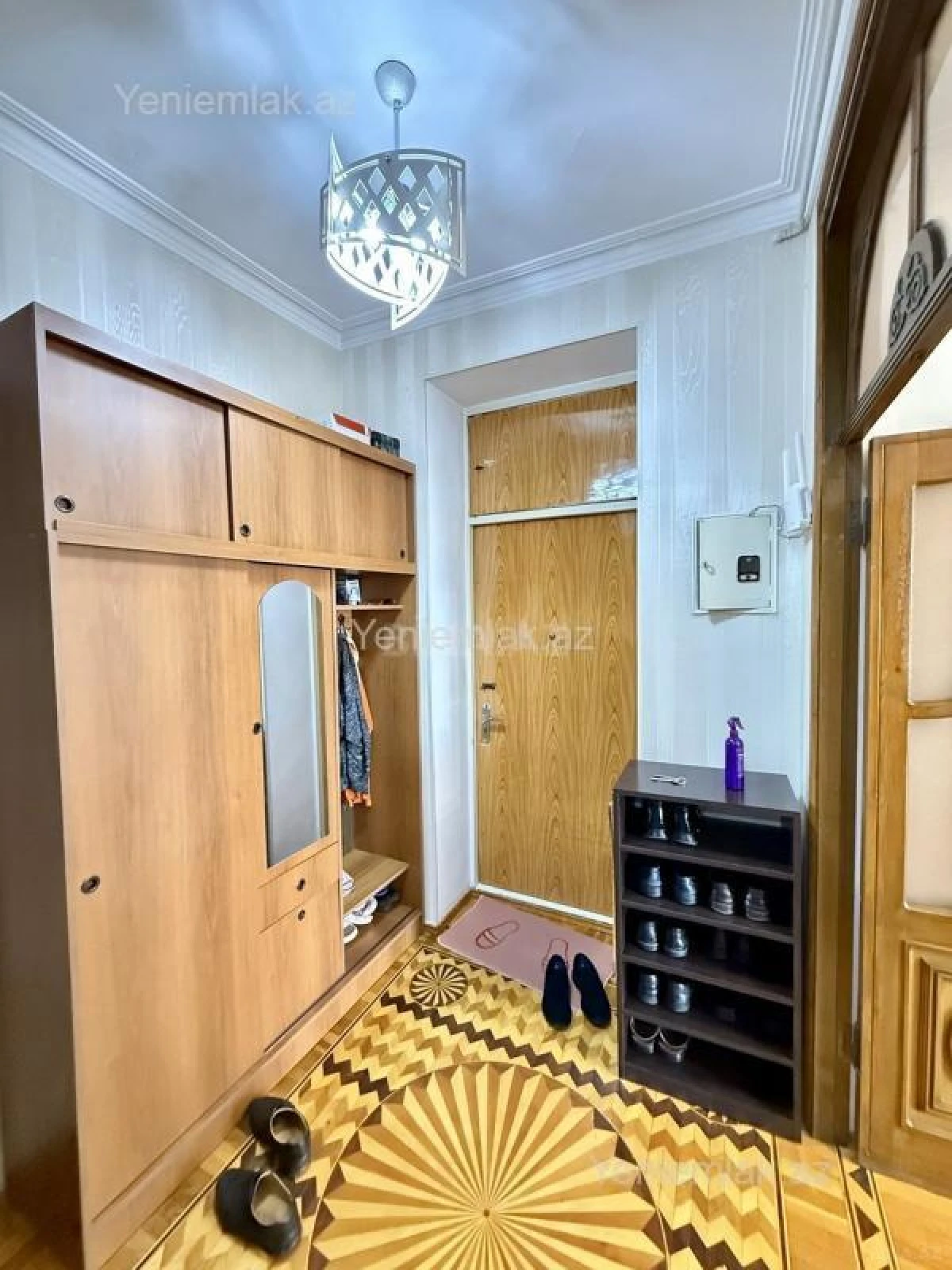 Satılır 3 otaqlı köhnə tikili 95 m²