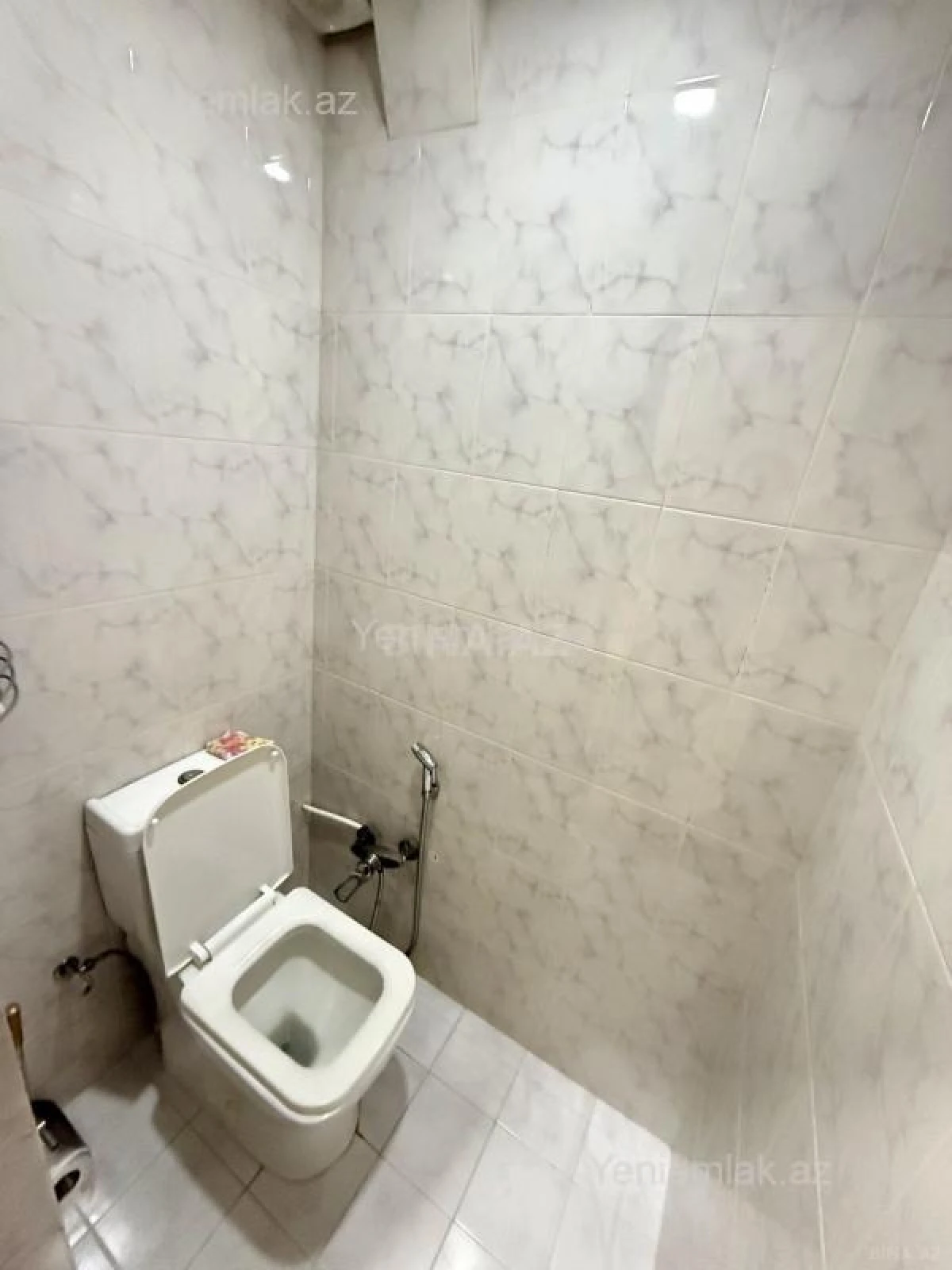 Satılır 3 otaqlı köhnə tikili 95 m²