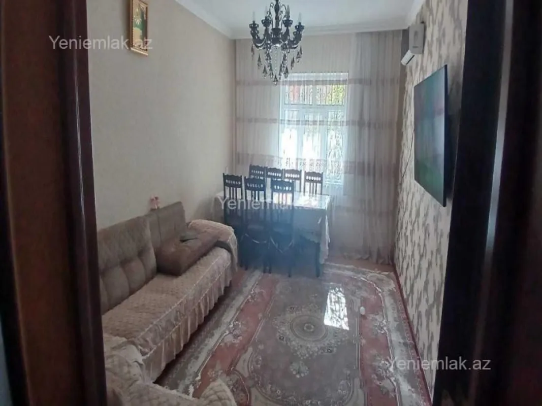 Satılır 5 otaqlı köhnə tikili 125000 m²