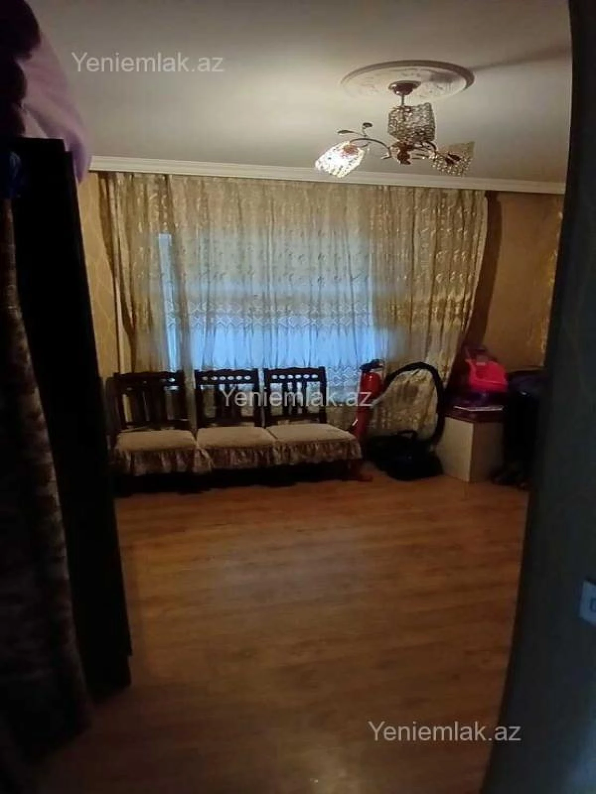 Satılır 5 otaqlı köhnə tikili 125000 m²