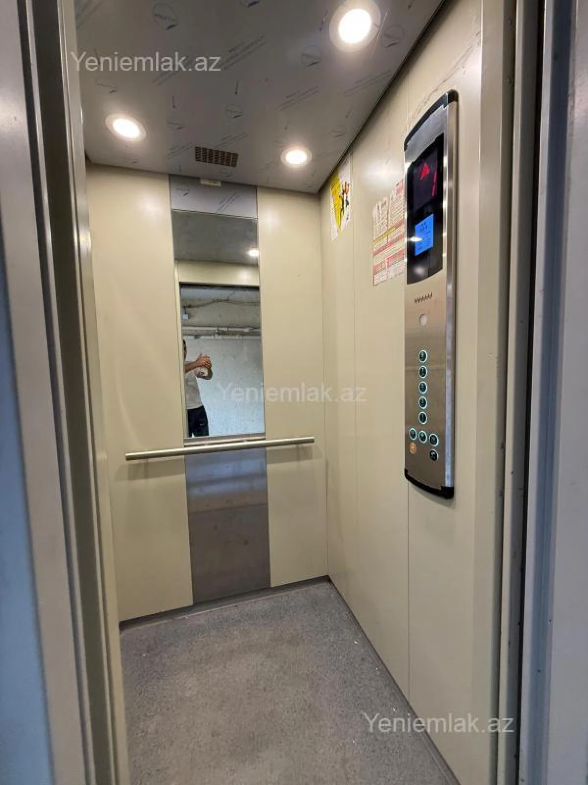 Satılır 5 otaqlı köhnə tikili 130 m²