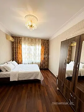 Satılır 3 otaqlı köhnə tikili 85 m² — Bakı, Nizami 3 otaq 85.00 m²