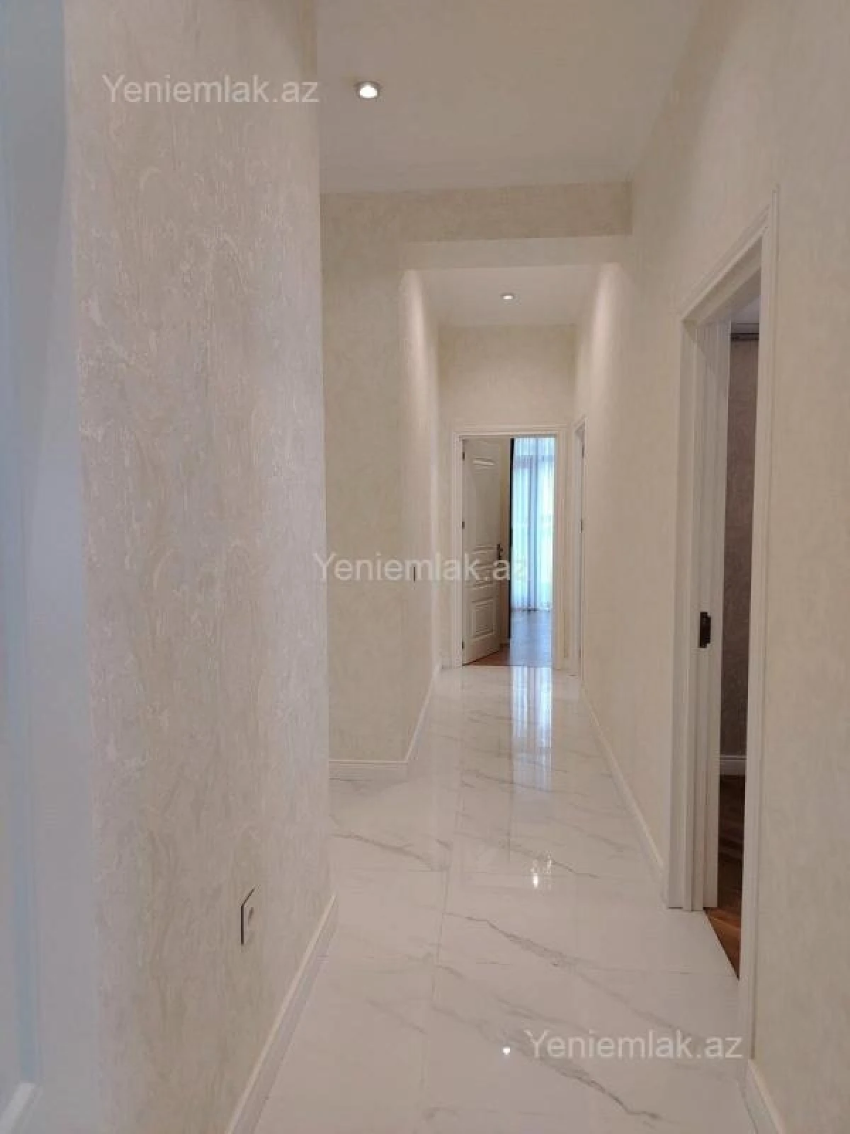 Satılır 3 otaqlı yeni tikili 102 m²