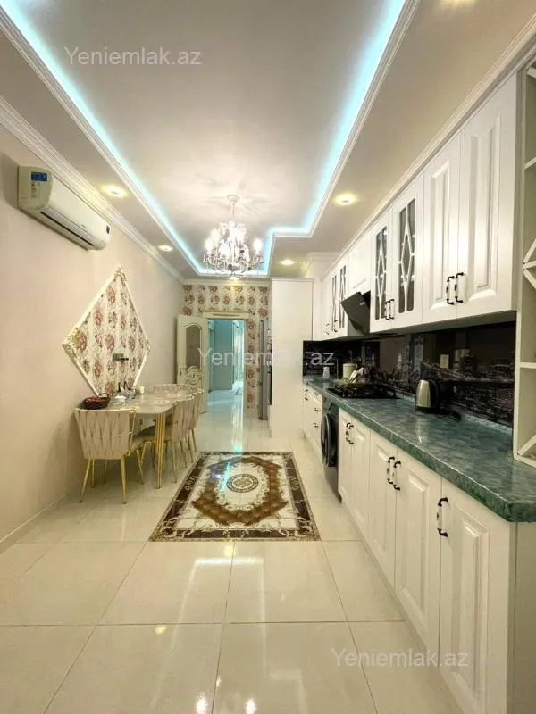 Satılır 3 otaqlı yeni tikili 165 m²