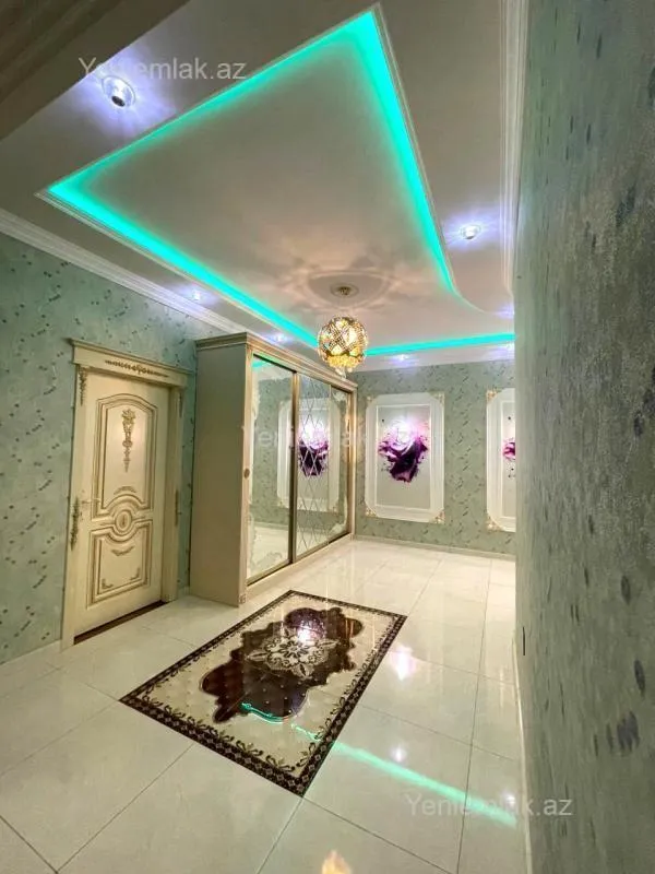 Satılır 3 otaqlı yeni tikili 165 m²