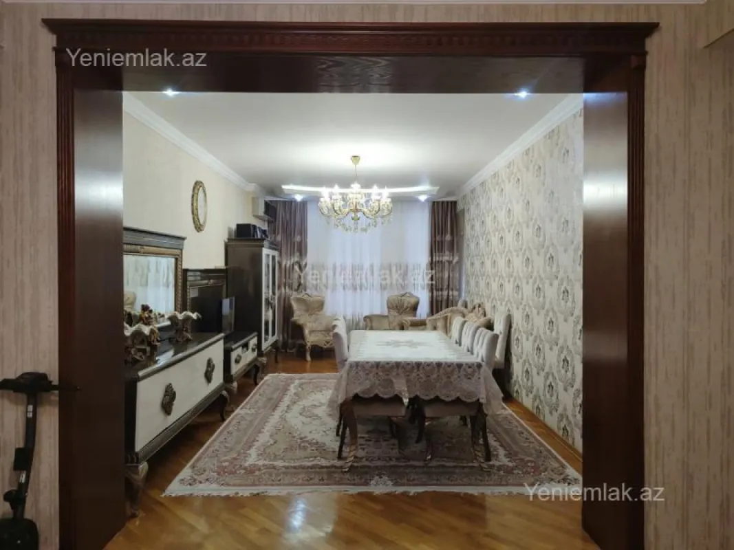 Satılır 3 otaqlı yeni tikili 125 m²