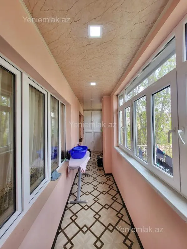 Satılır 4 otaqlı köhnə tikili 95 m²