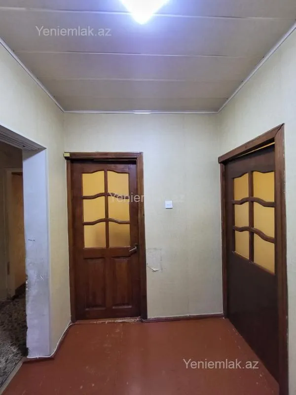 Satılır 4 otaqlı köhnə tikili 95 m²