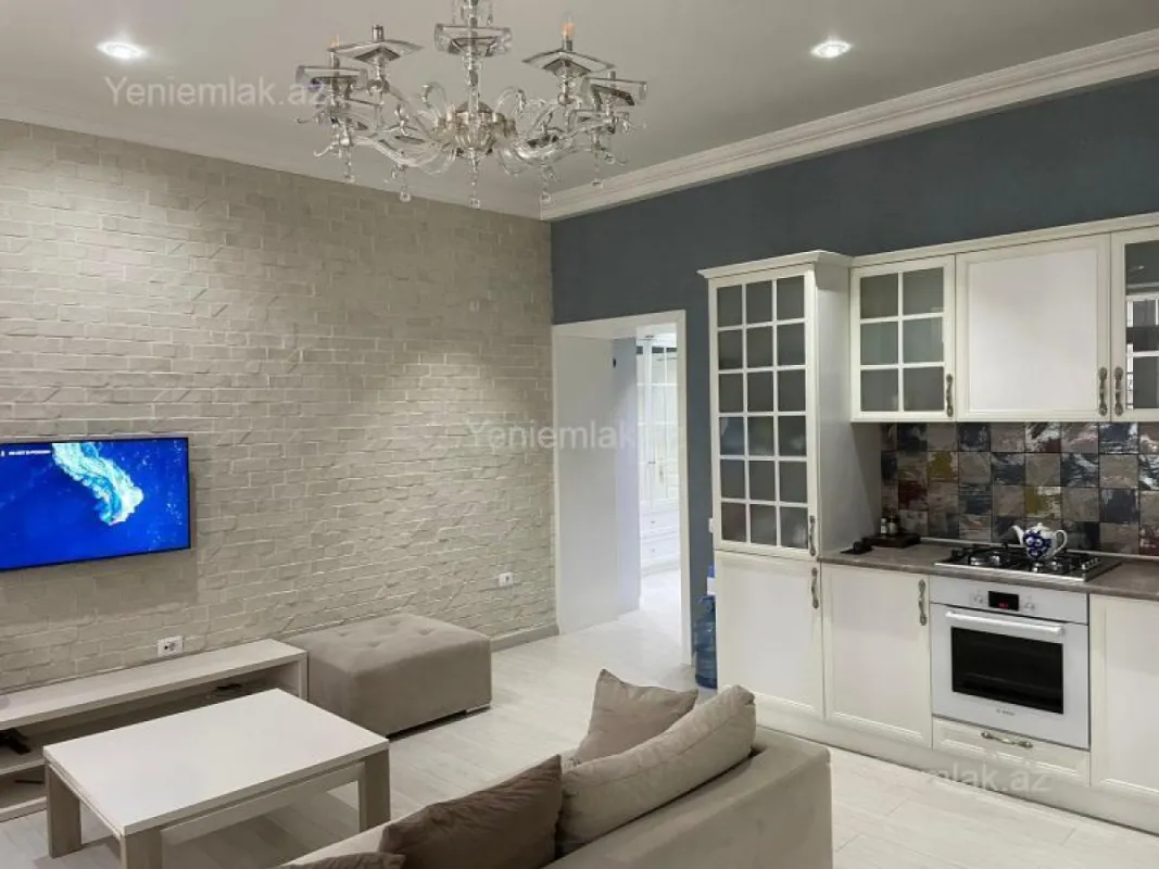 Satılır 2 otaqlı köhnə tikili 70.5 m²