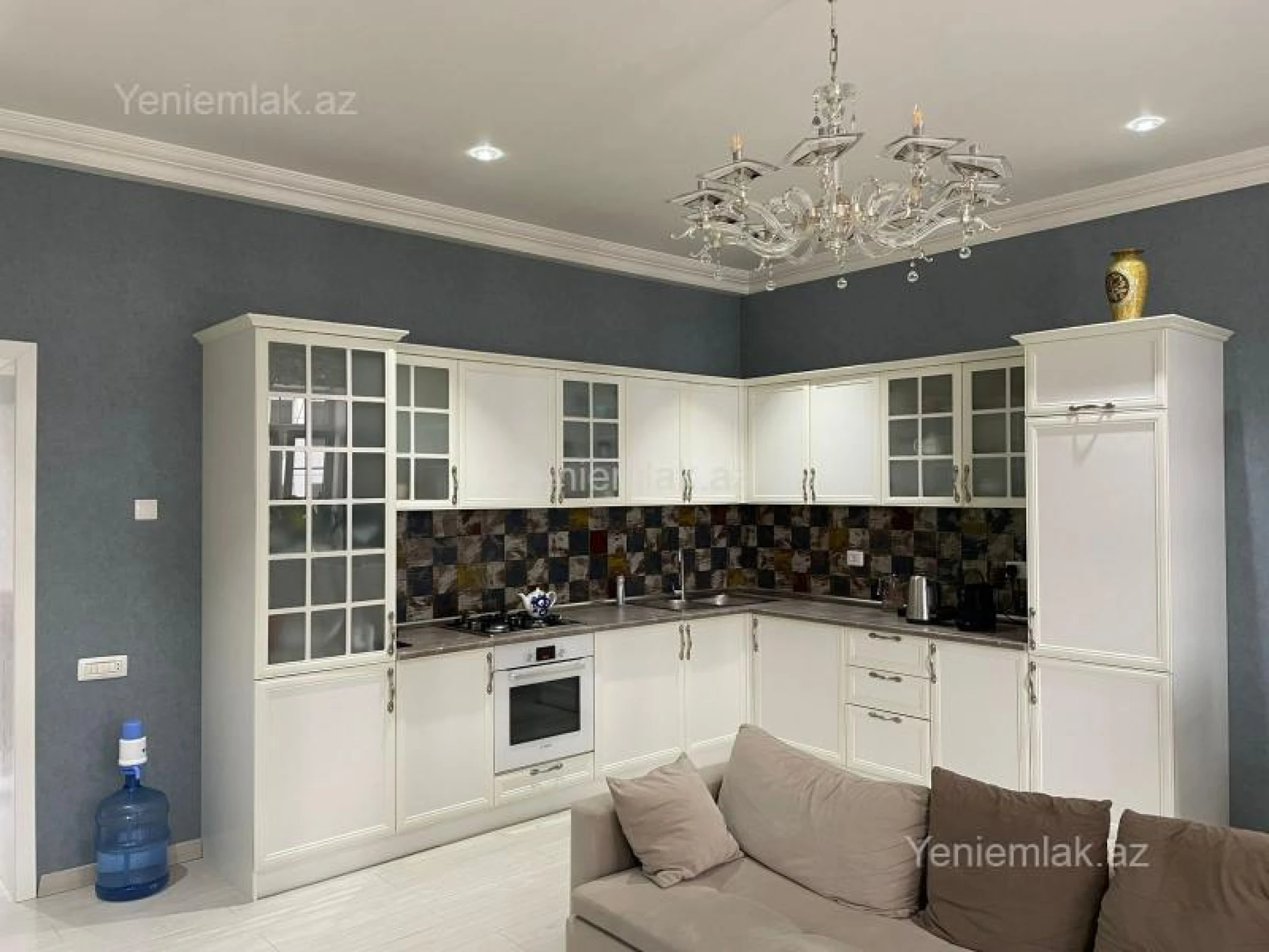 Satılır 2 otaqlı köhnə tikili 70.5 m²