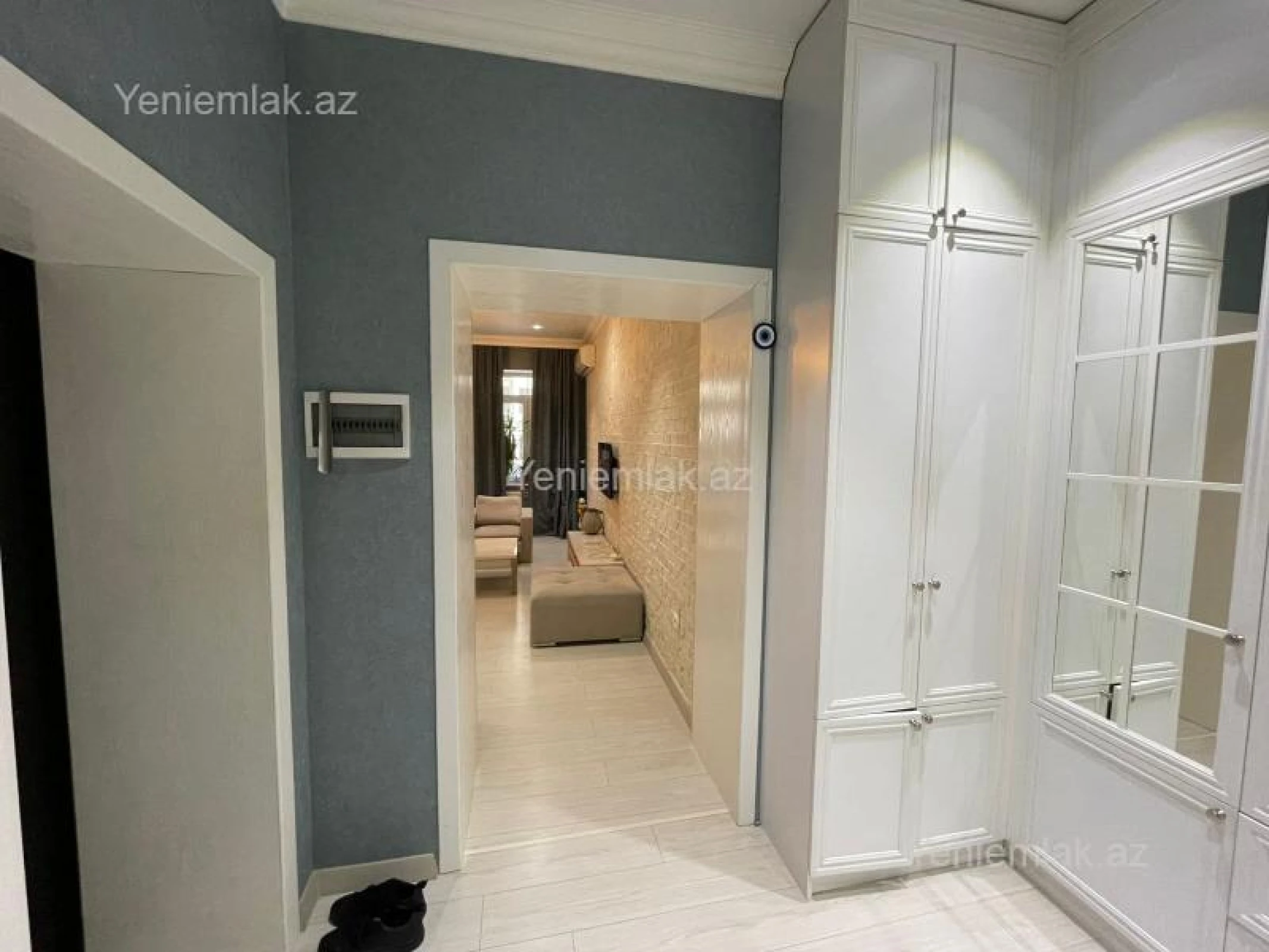 Satılır 2 otaqlı köhnə tikili 70.5 m²