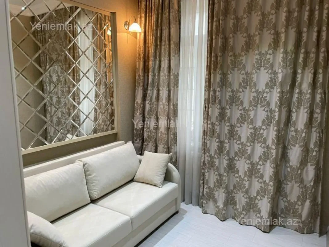 Satılır 2 otaqlı köhnə tikili 70.5 m²