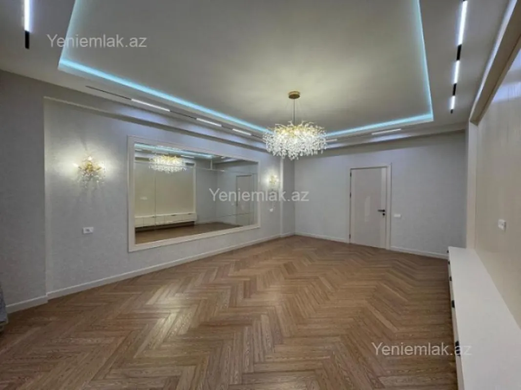 Satılır 4 otaqlı yeni tikili 185 m²
