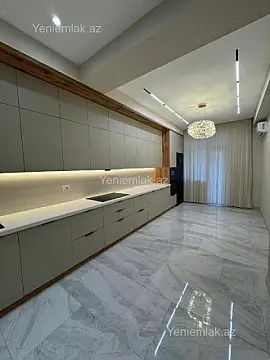 Satılır 4 otaqlı yeni tikili 185 m²