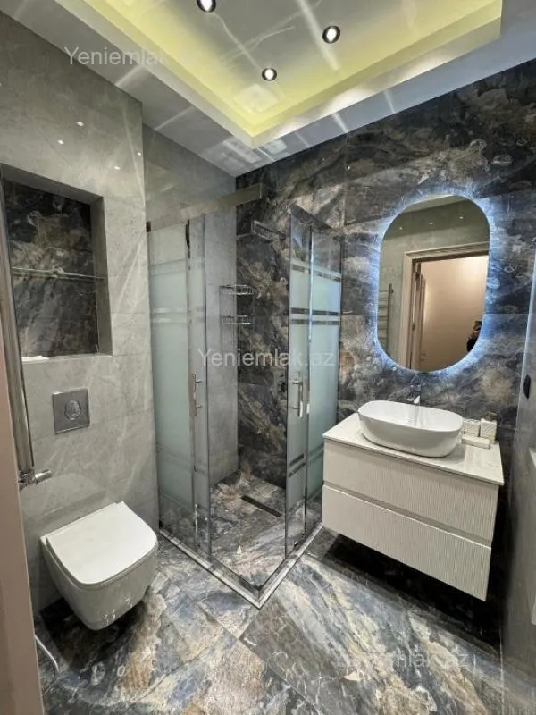 Satılır 4 otaqlı yeni tikili 185 m²