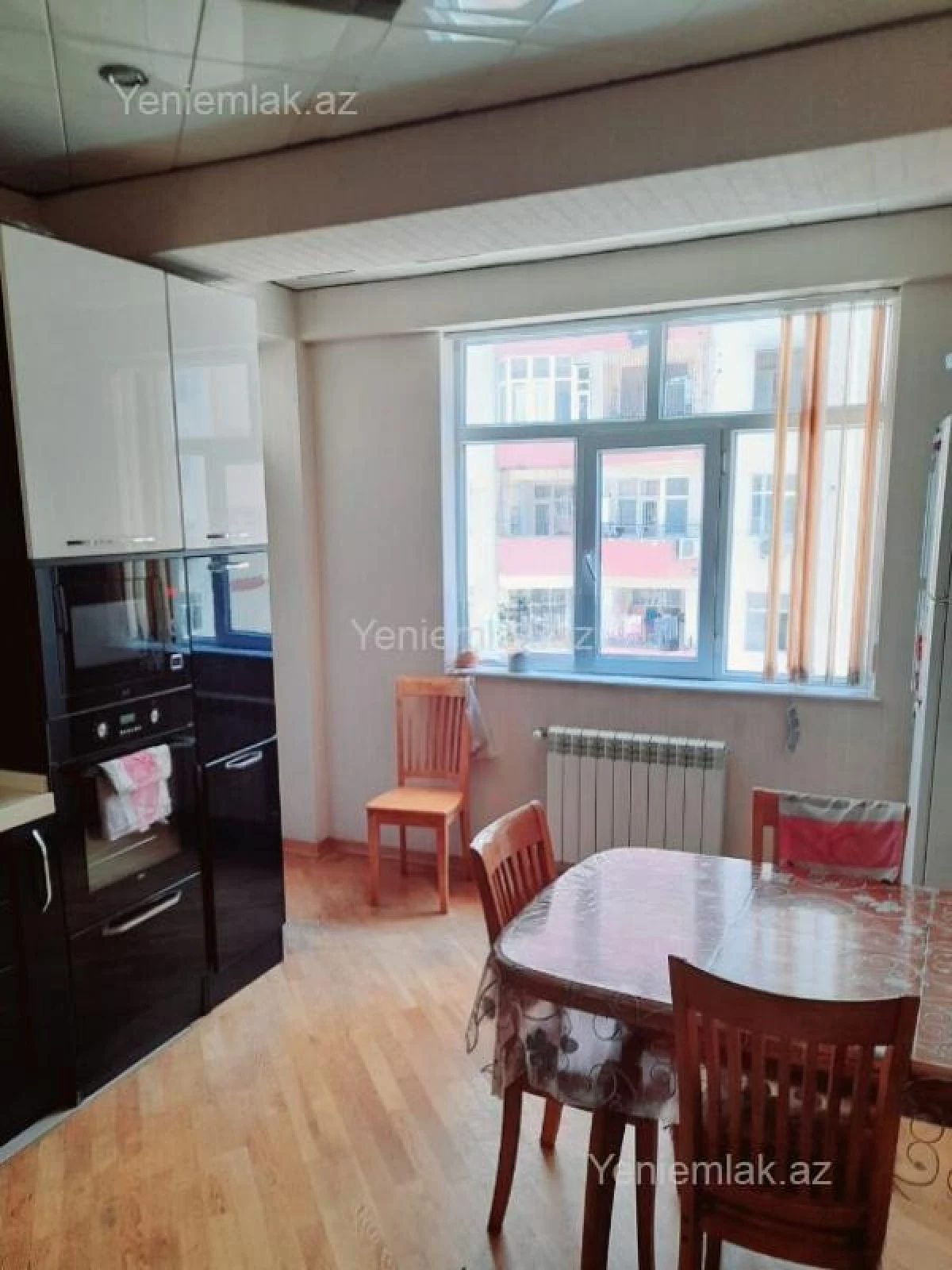 Satılır 4 otaqlı yeni tikili 130 m²