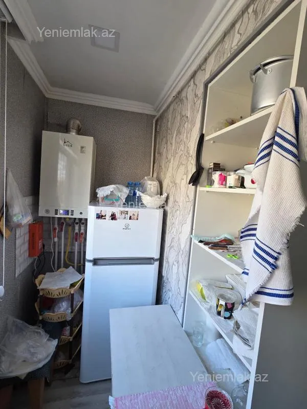 Satılır 1 otaqlı köhnə tikili 34 m²