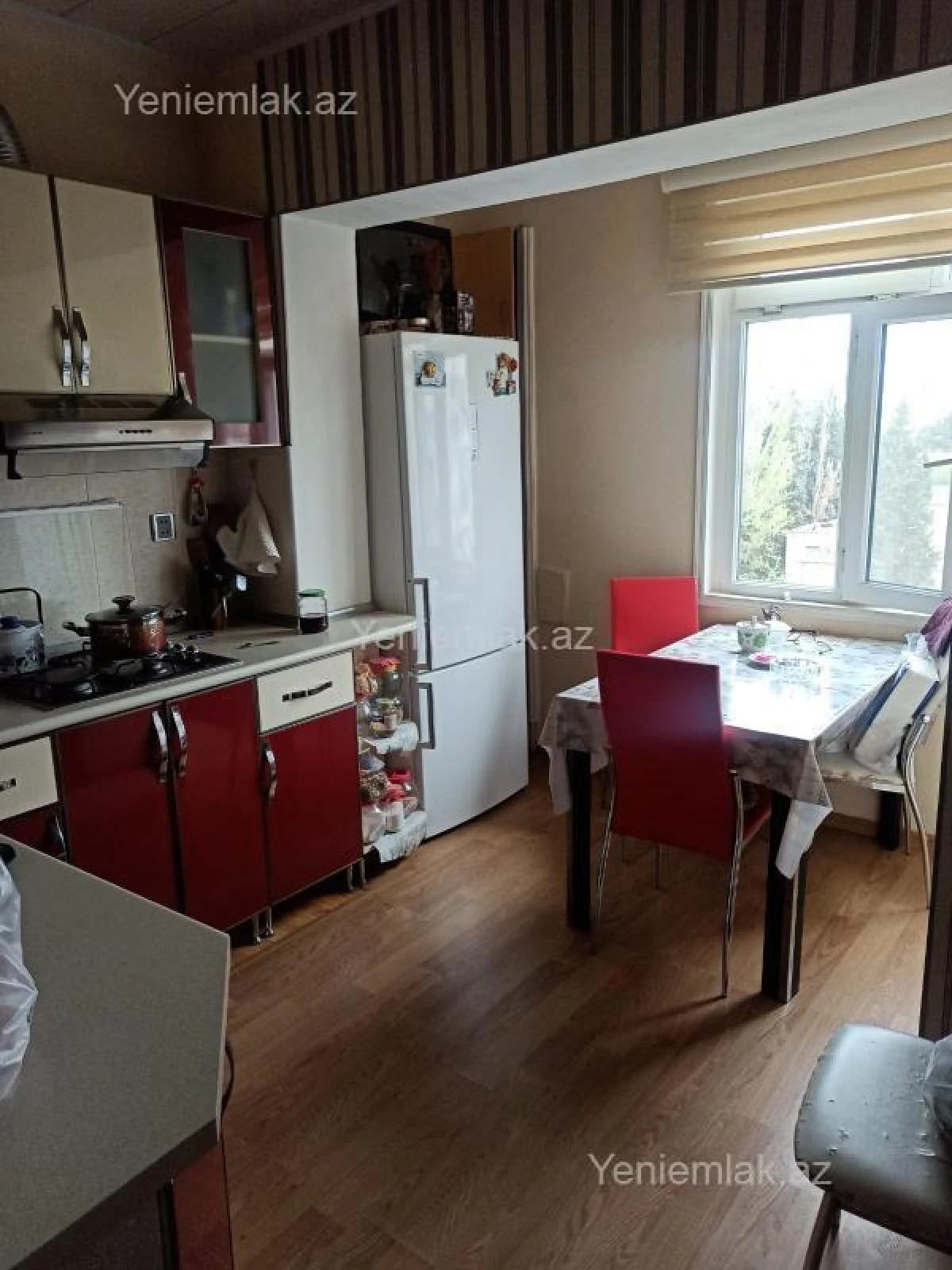 Satılır 3 otaqlı köhnə tikili 70 m²